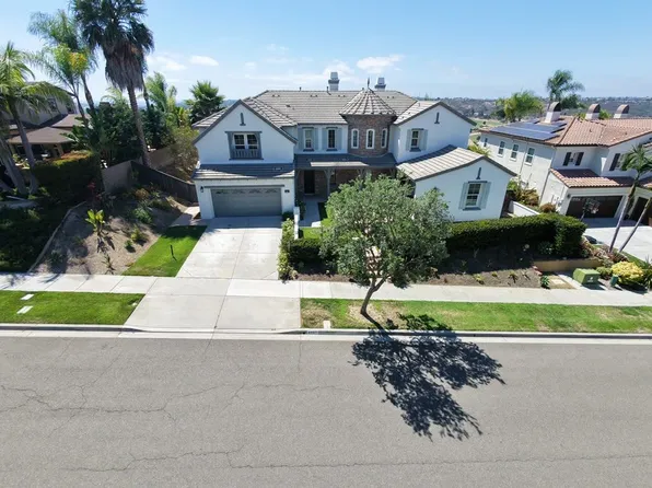 6887 Amber Ln, Carlsbad, CA 92009