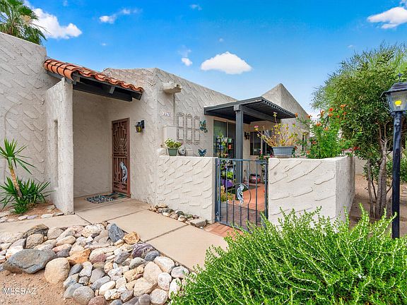2nd image of 4520 E La Estancia