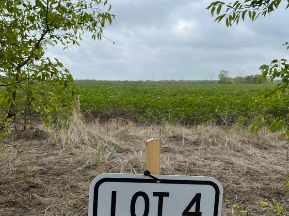 4 County Road 4305, Greenville, TX 75401