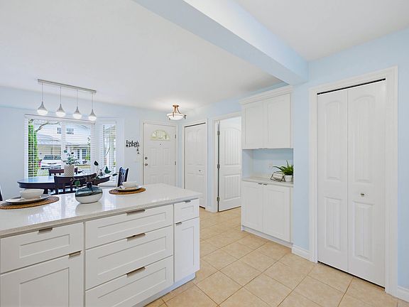 5th image of 11757 207th St #30