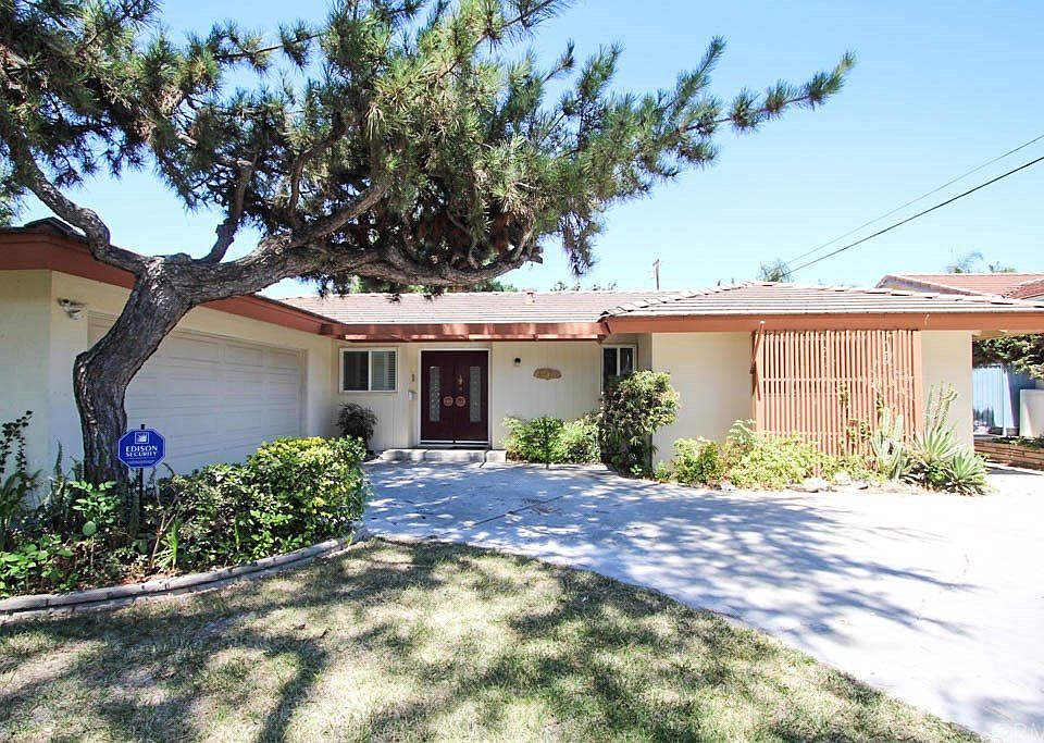 1st image of 1785 Yorba Dr