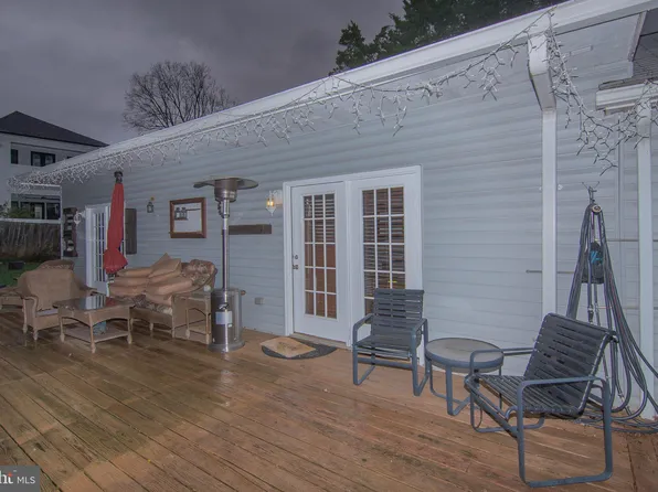 1940 Burfoot St #2, Falls Church, VA 22043