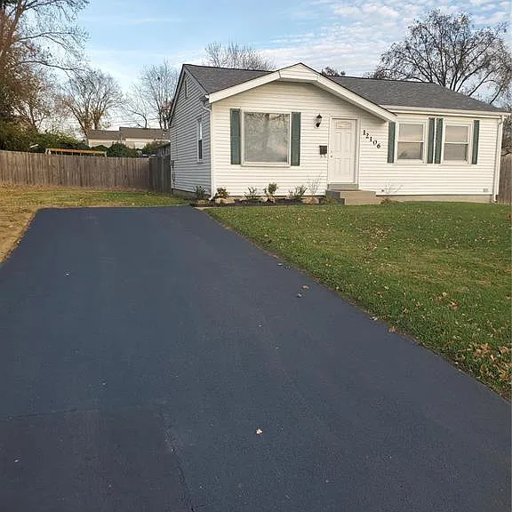 12106 Belaire Pl — Photo 1