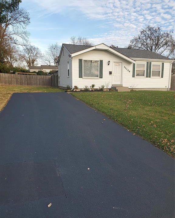 1st image of 12106 Belaire Pl
