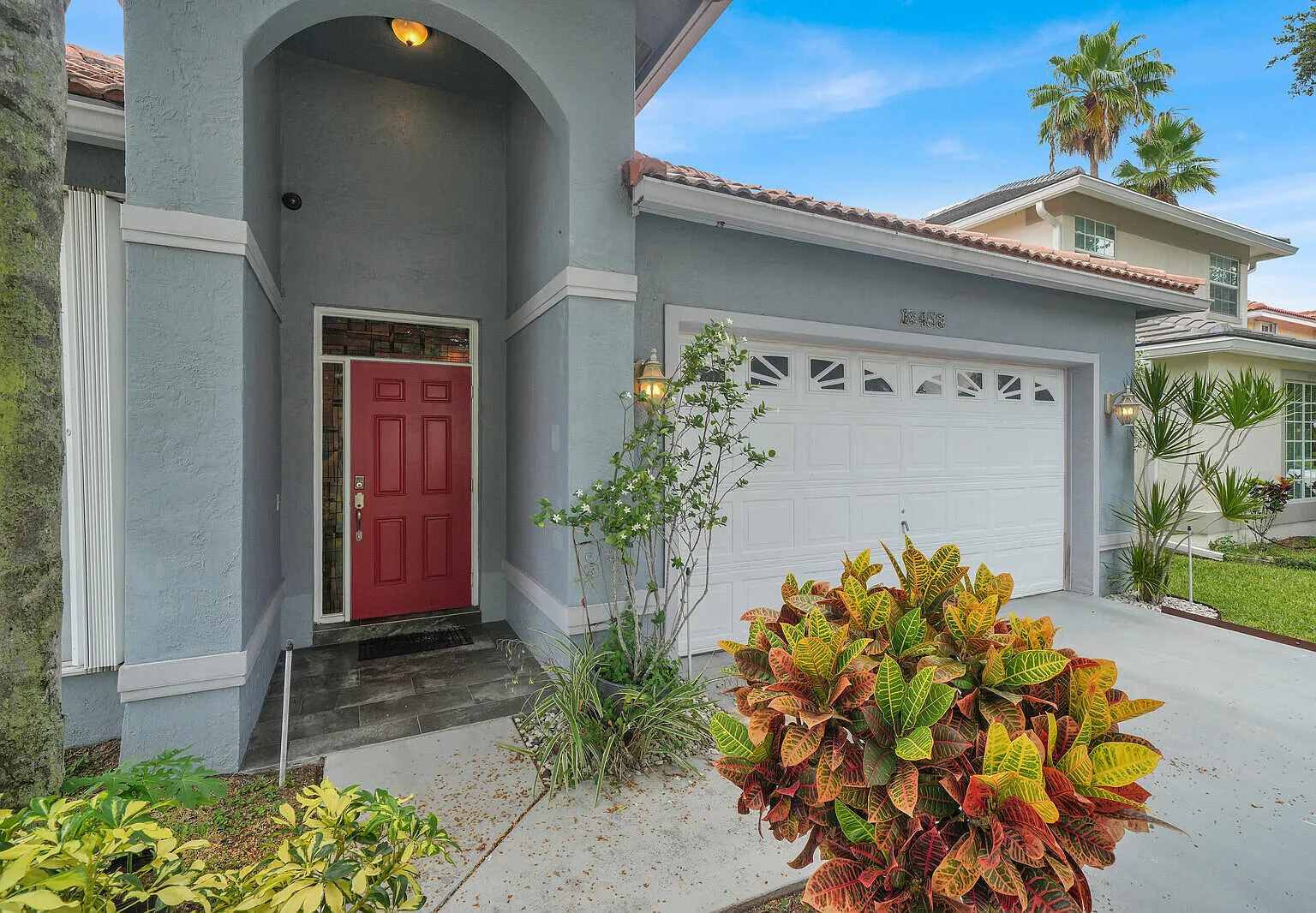 3 bed, 2.0 bath, 2200 sqft, $4,500 — Photo 4