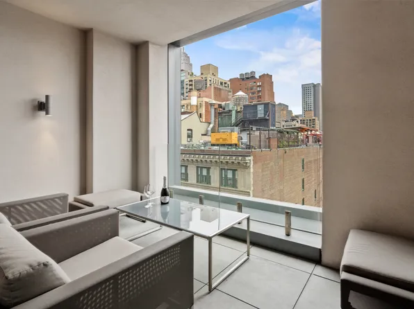 90 Lexington Avenue image 14 of 27