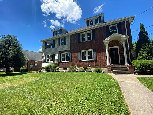 9 Nassau Rd #1 Photo 1