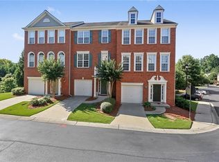 1003 Renaissance Trce, Roswell, GA 30075
