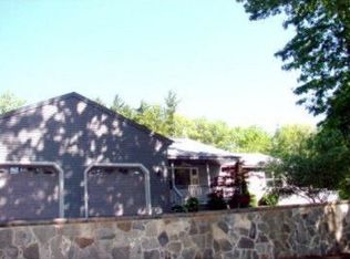 259 Reservoir St, Holden, MA 01520