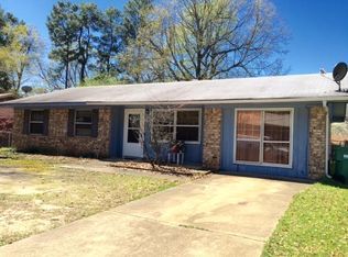 1707 Waverly Dr, Texarkana, TX 75501