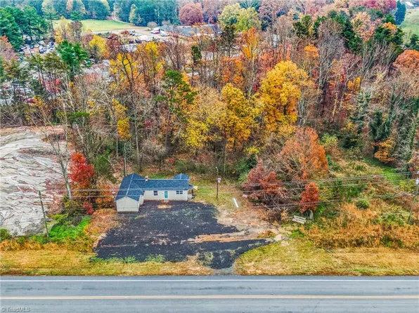 4385 New Walkertown Rd, Winston Salem, NC 27105