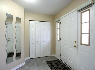 326 Pathway Dr, Lake Villa, IL