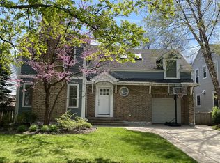 3234 Park Pl, Evanston, IL 60201
