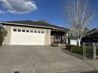 710 Robbins St, Milton Freewater, OR 97862