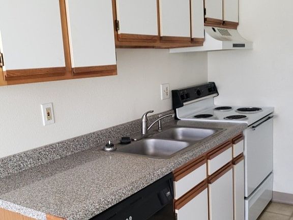5th image of 1006 S Hilton St #1042-112