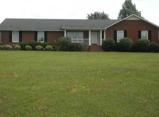 860 Old Estill Springs Rd, Winchester, TN 37398