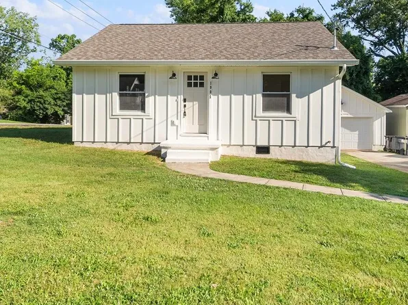 1901 Maple Dr, Knoxville, TN 37918