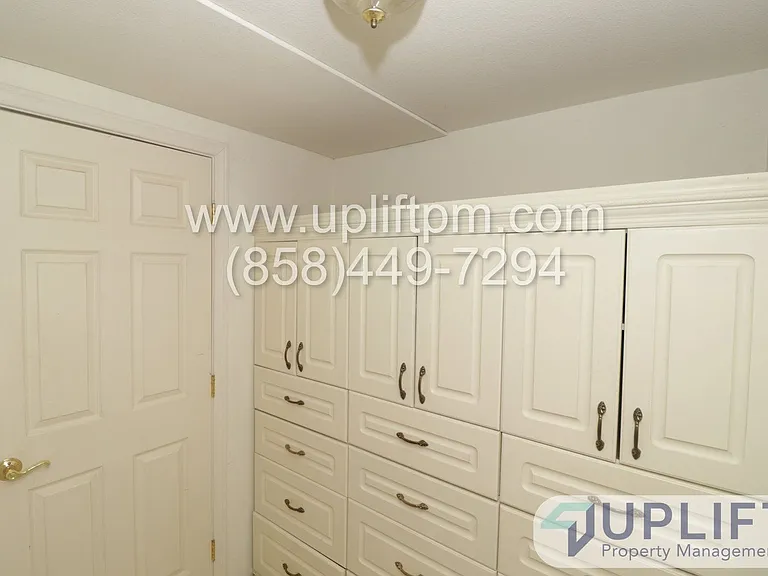 23668 Country Villa Rd — Photo 19