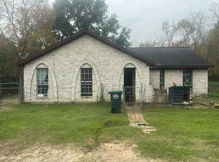322 S Persimmon St, Tomball, TX 77375