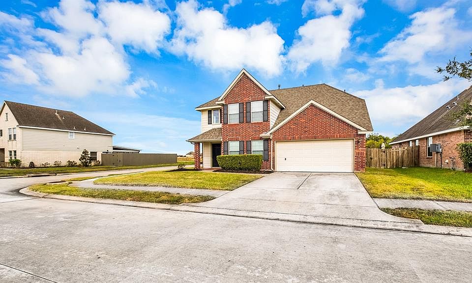 1st image of 6117 Larrycrest Dr