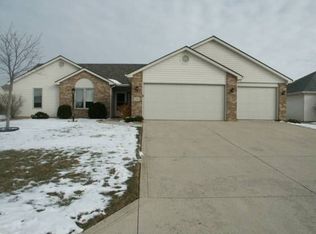 8808 Crosier Ln, Fort Wayne, IN