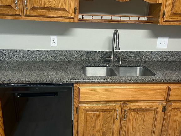 5th image of 2814 Wimbledon Ct