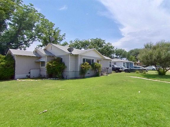 4th image of 1032 Crescent Dr