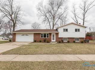 428 Shrewsbury St, Holland, OH 43528