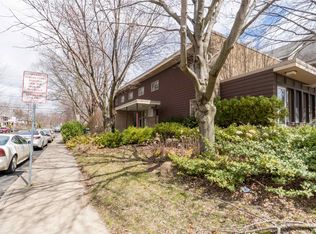 1004 N Institute Pl, Peoria, IL