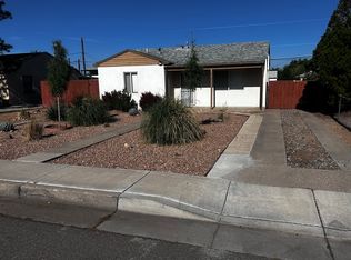 1839 Palomas Dr NE, Albuquerque, NM 87110