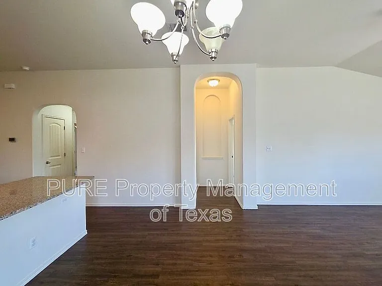 19320 Nicole Ln — Photo 9