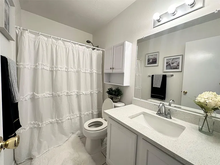 8223 Golf Green Cir — Photo 31