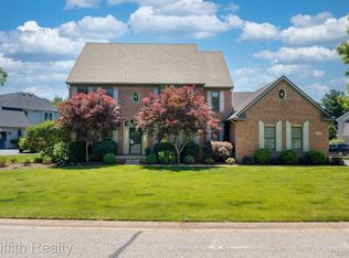 7575 Setters Pointe Dr, Brighton, MI 48116
