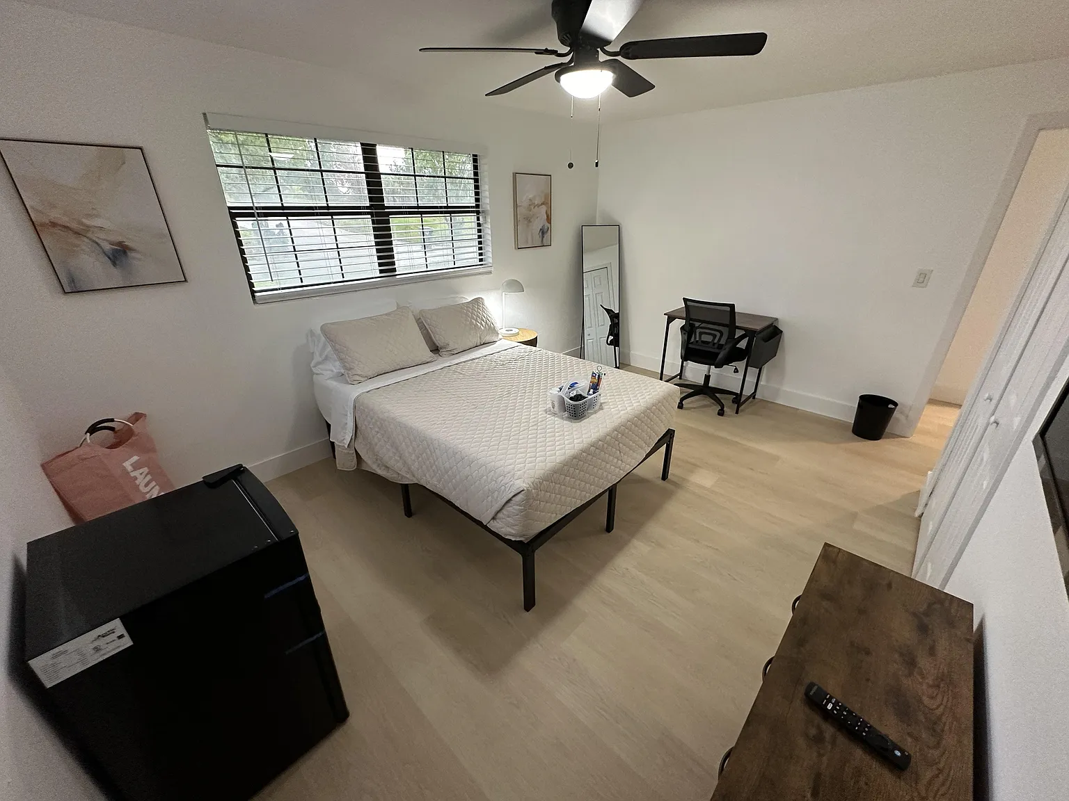 4 bed, 3.0 bath, 2600 sqft, $936 — Photo 4