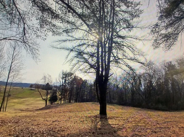 (undisclosed Address), Pine Grove, PA 17963