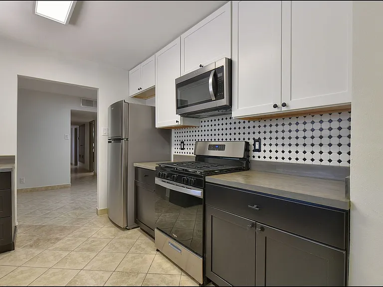 3807 Waymore Dr — Photo 9