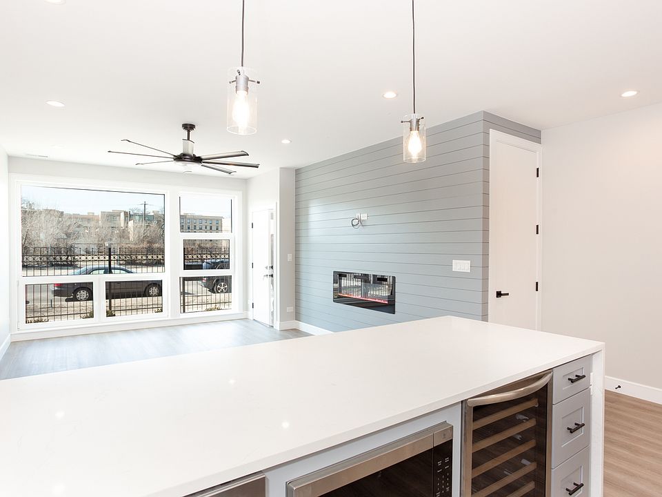 Living room / kitchen