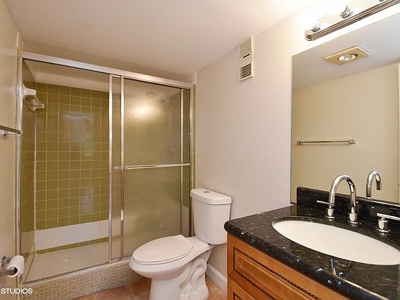 4th image of 9441 Evergreen Pl APT 103