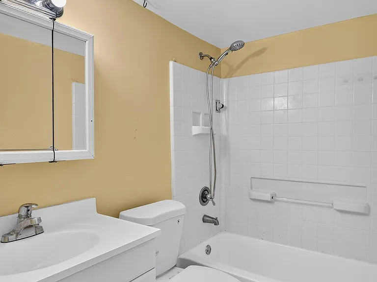 1505 Crescent Cir #B24 — Photo 26