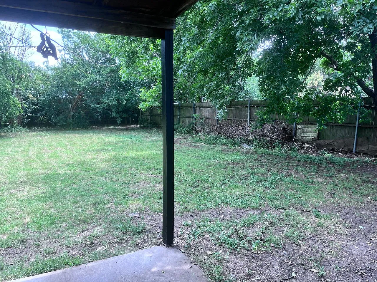 3 bed, 1180 sqft, $2,000 — Photo 2