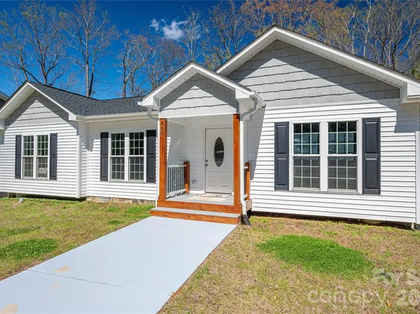 660 W 9th St, Newton, NC 28658