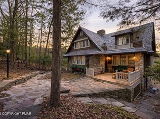 204 Lake Rd, Pocono Manor, PA 18349