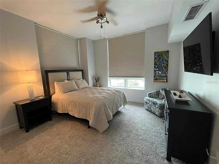 1350 Main St #1501 — Photo 30