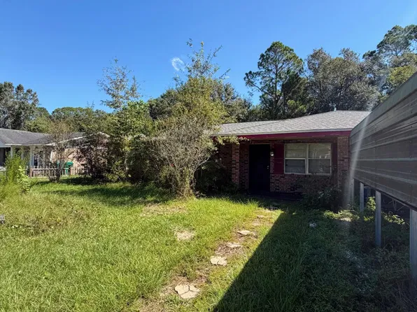 611 Tandy Dr, Gulfport, MS 39503