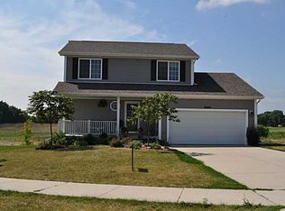 6965 Redbud Ct, Pleasant Hill, IA 50327