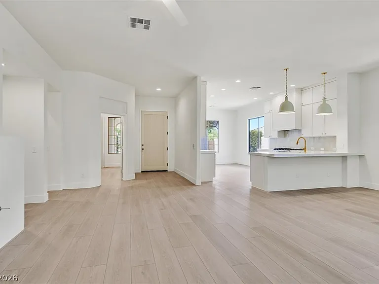 28 Stonemark Dr — Photo 7