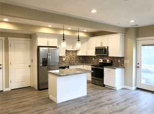 427 S Parkview Dr #BASEMENT, North Salt Lake, UT 84054