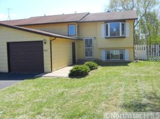 14421 Scenic Heights Rd, Eden Prairie, MN 55344