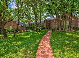 900 Fox Hill Dr, Edmond, OK 73034