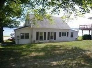 2812 Cottage Dr, Orleans, MI 48865